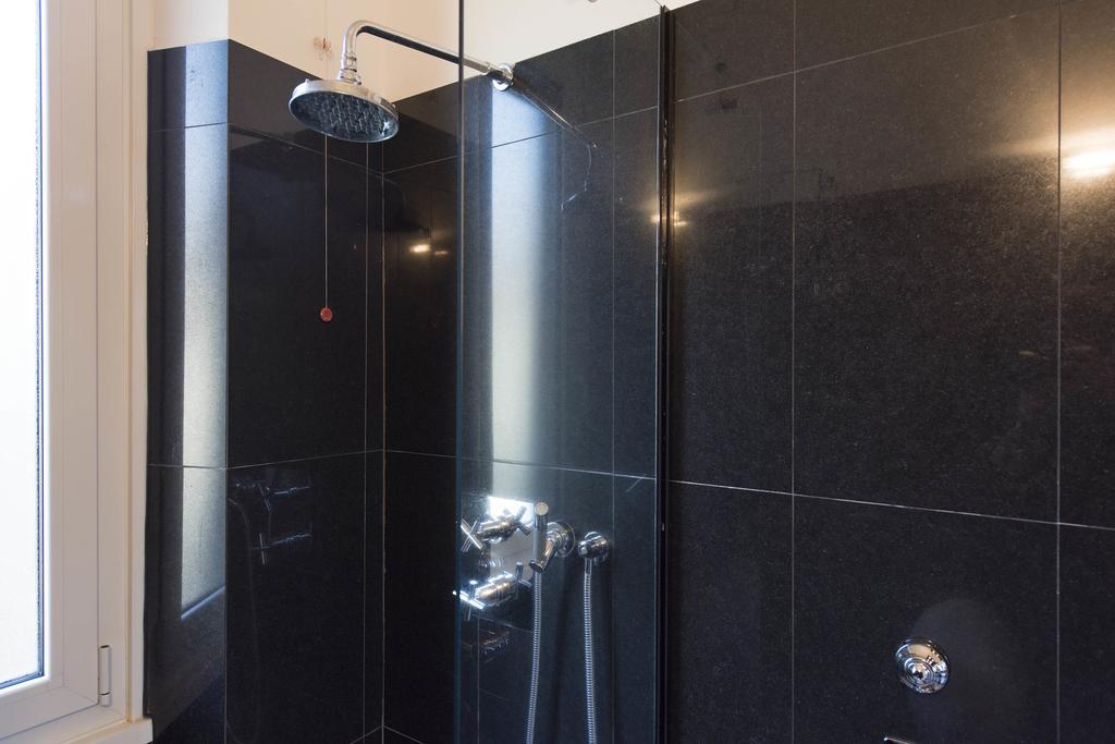 Ferienwohnung Pied A Terre Sant'Agostino Mailand Exterior foto